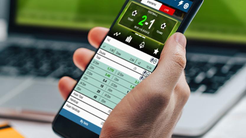 cell phone display of online gaming app